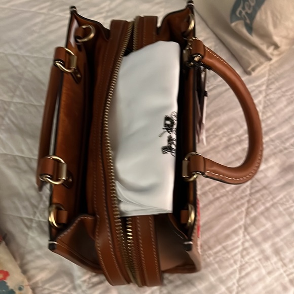 NWT Coach Lips Bag - Picture 6 of 6